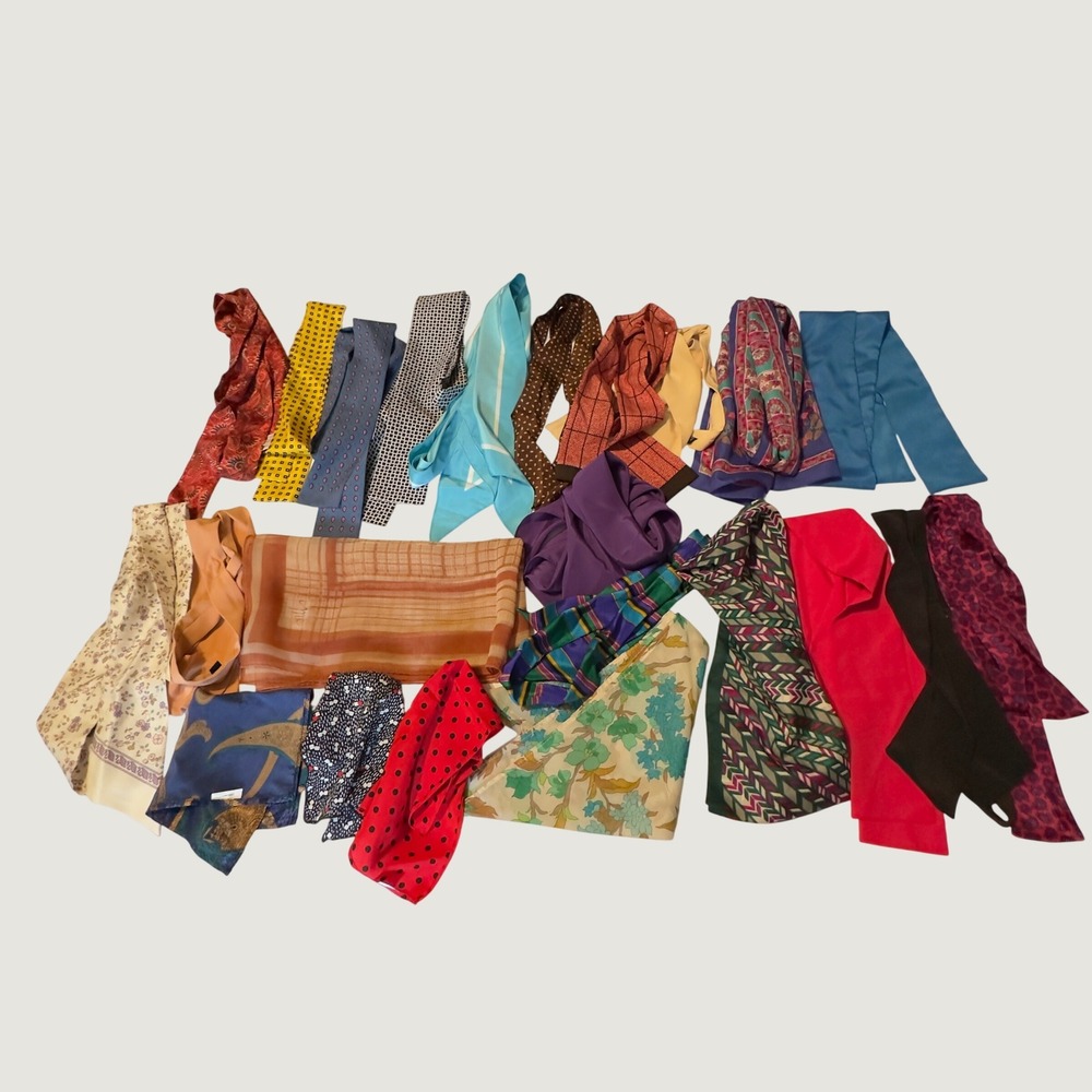 Vintage Scarf Lot 23pc Silk Polyester Floral Paisley Geometric Neck Ties Pocket